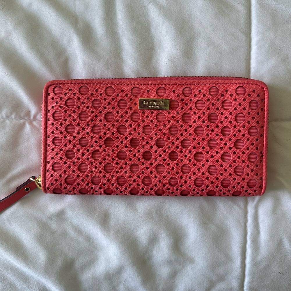 Kate Spade Zip Wallet